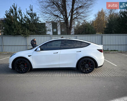 Белый Тесла Model Y, объемом двигателя 0 л и пробегом 32 тыс. км за 28500 $, фото 17 на Automoto.ua