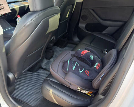 Белый Тесла Model Y, объемом двигателя 0 л и пробегом 29 тыс. км за 29500 $, фото 6 на Automoto.ua