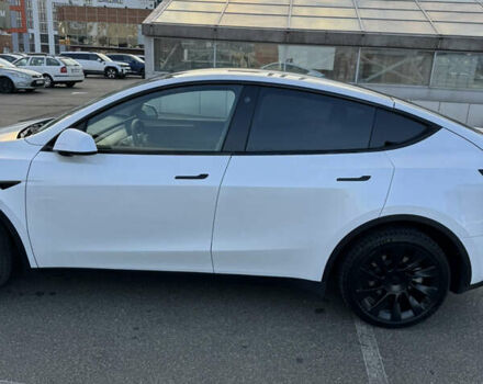 Белый Тесла Model Y, объемом двигателя 0 л и пробегом 24 тыс. км за 28999 $, фото 7 на Automoto.ua