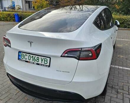 Белый Тесла Model Y, объемом двигателя 0 л и пробегом 32 тыс. км за 29000 $, фото 3 на Automoto.ua