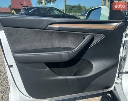 Білий Тесла Model Y, об'ємом двигуна 0 л та пробігом 34 тис. км за 36000 $, фото 8 на Automoto.ua