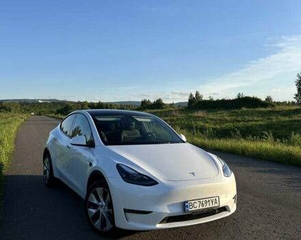 Белый Тесла Model Y, объемом двигателя 0 л и пробегом 1 тыс. км за 33500 $, фото 1 на Automoto.ua
