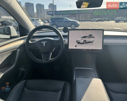 Белый Тесла Model Y, объемом двигателя 0 л и пробегом 76 тыс. км за 33000 $, фото 11 на Automoto.ua