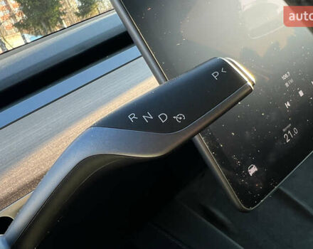 Білий Тесла Model Y, об'ємом двигуна 0 л та пробігом 73 тис. км за 27750 $, фото 13 на Automoto.ua