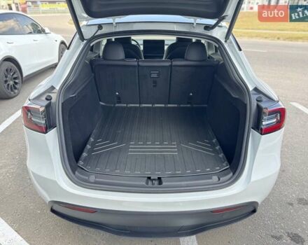 Белый Тесла Model Y, объемом двигателя 0 л и пробегом 6 тыс. км за 38000 $, фото 18 на Automoto.ua