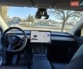 Белый Тесла Model Y, объемом двигателя 0 л и пробегом 100 тыс. км за 24444 $, фото 19 на Automoto.ua