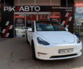 Белый Тесла Model Y, объемом двигателя 0 л и пробегом 34 тыс. км за 27400 $, фото 1 на Automoto.ua