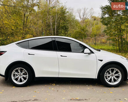 Белый Тесла Model Y, объемом двигателя 0 л и пробегом 34 тыс. км за 31400 $, фото 5 на Automoto.ua