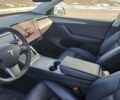 Белый Тесла Model Y, объемом двигателя 0 л и пробегом 48 тыс. км за 28500 $, фото 5 на Automoto.ua