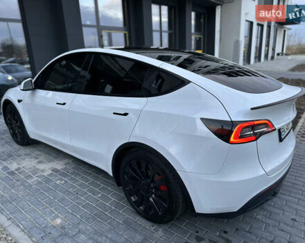 Белый Тесла Model Y, объемом двигателя 0 л и пробегом 25 тыс. км за 28900 $, фото 6 на Automoto.ua