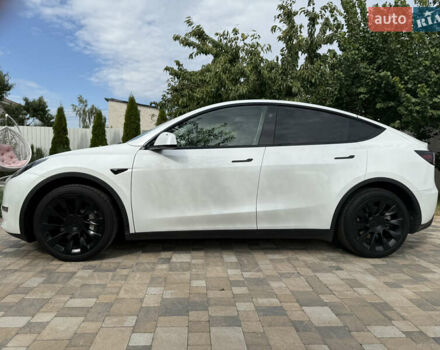 Белый Тесла Model Y, объемом двигателя 0 л и пробегом 20 тыс. км за 39000 $, фото 2 на Automoto.ua