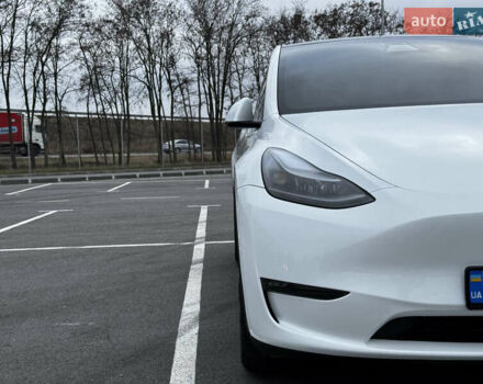 Белый Тесла Model Y, объемом двигателя 0 л и пробегом 48 тыс. км за 26500 $, фото 1 на Automoto.ua