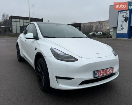 Белый Тесла Model Y, объемом двигателя 0 л и пробегом 59 тыс. км за 31490 $, фото 1 на Automoto.ua