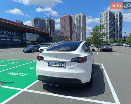 Белый Тесла Model Y, объемом двигателя 0 л и пробегом 42 тыс. км за 25990 $, фото 4 на Automoto.ua