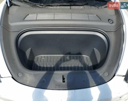 Белый Тесла Model Y, объемом двигателя 0 л и пробегом 36 тыс. км за 18100 $, фото 10 на Automoto.ua