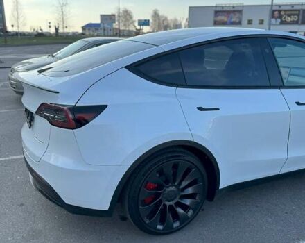 Белый Тесла Model Y, объемом двигателя 0 л и пробегом 35 тыс. км за 27500 $, фото 5 на Automoto.ua