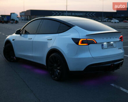 Білий Тесла Model Y, об'ємом двигуна 0 л та пробігом 48 тис. км за 34300 $, фото 6 на Automoto.ua