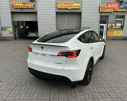 Белый Тесла Model Y, объемом двигателя 0 л и пробегом 35 тыс. км за 29500 $, фото 5 на Automoto.ua