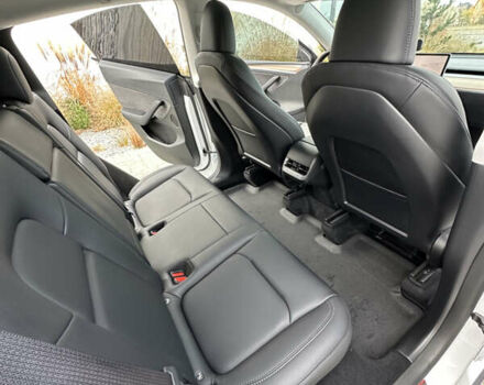 Белый Тесла Model Y, объемом двигателя 0 л и пробегом 24 тыс. км за 32000 $, фото 15 на Automoto.ua