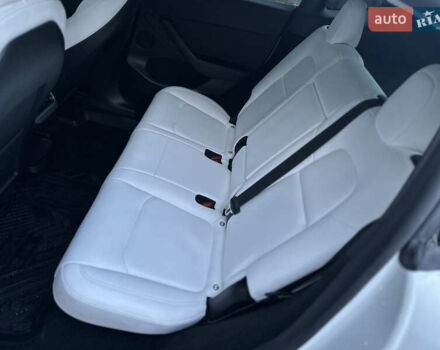 Белый Тесла Model Y, объемом двигателя 0 л и пробегом 25 тыс. км за 28900 $, фото 19 на Automoto.ua