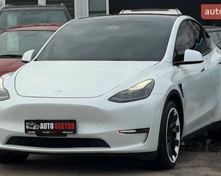 Белый Тесла Model Y, объемом двигателя 0 л и пробегом 53 тыс. км за 28800 $, фото 2 на Automoto.ua