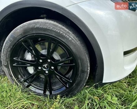 Тесла Model Y 2023 в Тернополе на Automoto.ua Белый Тесла Model Y, объемом двигателя 0 л и пробегом 44 тыс. км за 28700 $, фото 44 на Automoto.ua