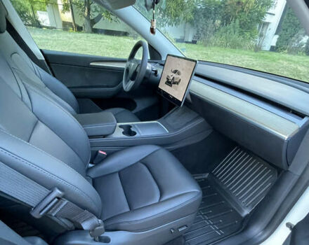 Білий Тесла Model Y, об'ємом двигуна 0 л та пробігом 81 тис. км за 24700 $, фото 17 на Automoto.ua