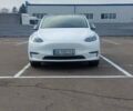 Белый Тесла Model Y, объемом двигателя 0 л и пробегом 93 тыс. км за 35500 $, фото 2 на Automoto.ua