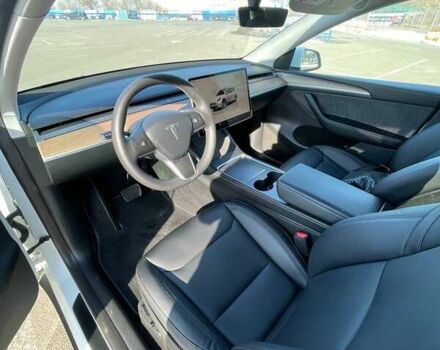 Белый Тесла Model Y, объемом двигателя 0 л и пробегом 30 тыс. км за 34500 $, фото 10 на Automoto.ua
