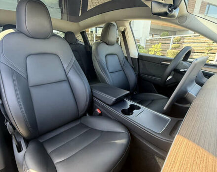 Белый Тесла Model Y, объемом двигателя 0 л и пробегом 32 тыс. км за 28200 $, фото 12 на Automoto.ua