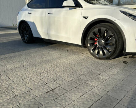 Белый Тесла Model Y, объемом двигателя 0 л и пробегом 73 тыс. км за 23999 $, фото 2 на Automoto.ua