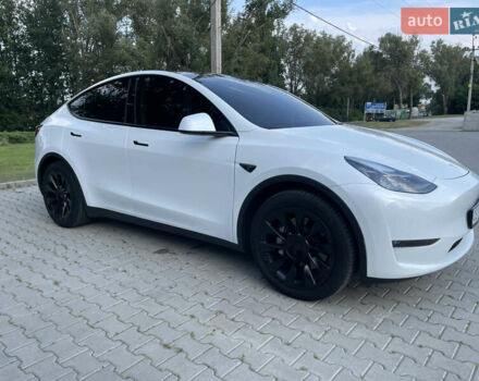 Белый Тесла Model Y, объемом двигателя 0 л и пробегом 10 тыс. км за 32000 $, фото 6 на Automoto.ua