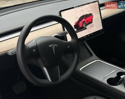 Белый Тесла Model Y, объемом двигателя 0 л и пробегом 42 тыс. км за 26999 $, фото 20 на Automoto.ua