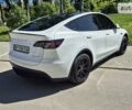 Белый Тесла Model Y, объемом двигателя 0 л и пробегом 11 тыс. км за 35000 $, фото 7 на Automoto.ua