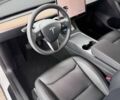 Белый Тесла Model Y, объемом двигателя 0 л и пробегом 93 тыс. км за 35500 $, фото 16 на Automoto.ua