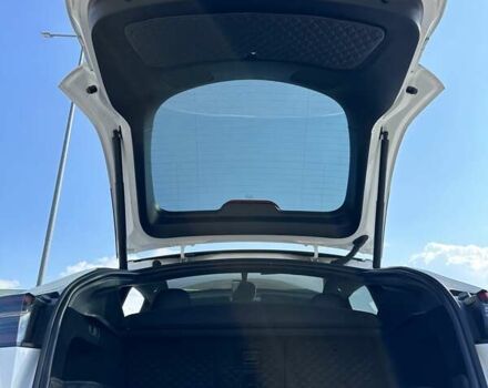 Білий Тесла Model Y, об'ємом двигуна 0 л та пробігом 75 тис. км за 33500 $, фото 17 на Automoto.ua
