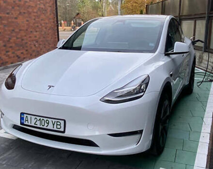 Белый Тесла Model Y, объемом двигателя 0 л и пробегом 42 тыс. км за 29999 $, фото 3 на Automoto.ua