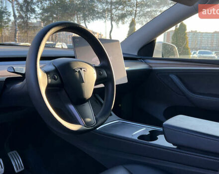 Білий Тесла Model Y, об'ємом двигуна 0 л та пробігом 73 тис. км за 27750 $, фото 9 на Automoto.ua