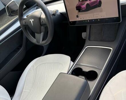 Белый Тесла Model Y, объемом двигателя 0 л и пробегом 47 тыс. км за 32500 $, фото 25 на Automoto.ua