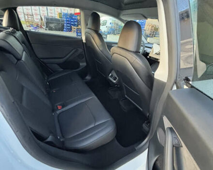 Белый Тесла Model Y, объемом двигателя 0 л и пробегом 45 тыс. км за 26999 $, фото 18 на Automoto.ua