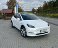 Тесла Model Y 2023 в Тернополе на Automoto.ua Белый Тесла Model Y, объемом двигателя 0 л и пробегом 16 тыс. км за 28500 $, фото 1 на Automoto.ua