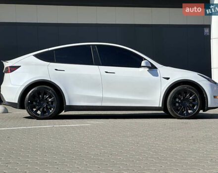Белый Тесла Model Y, объемом двигателя 0 л и пробегом 52 тыс. км за 25900 $, фото 6 на Automoto.ua