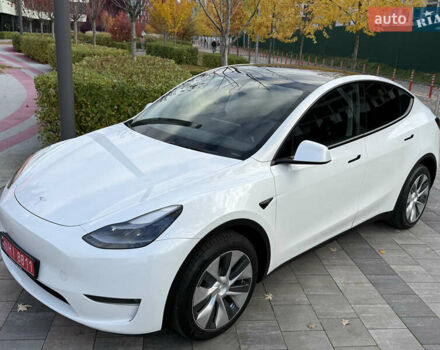 Белый Тесла Model Y, объемом двигателя 0 л и пробегом 25 тыс. км за 32500 $, фото 14 на Automoto.ua