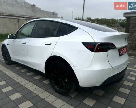 Белый Тесла Model Y, объемом двигателя 0 л и пробегом 29 тыс. км за 28900 $, фото 8 на Automoto.ua