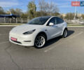 Белый Тесла Model Y, объемом двигателя 0 л и пробегом 22 тыс. км за 31500 $, фото 1 на Automoto.ua
