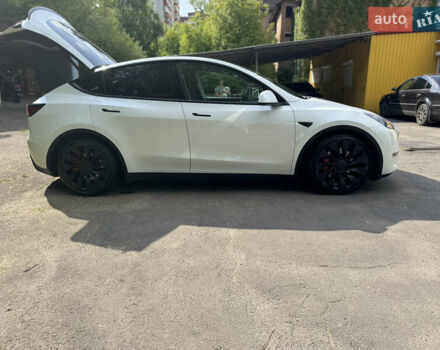 Белый Тесла Model Y, объемом двигателя 0 л и пробегом 48 тыс. км за 27800 $, фото 3 на Automoto.ua