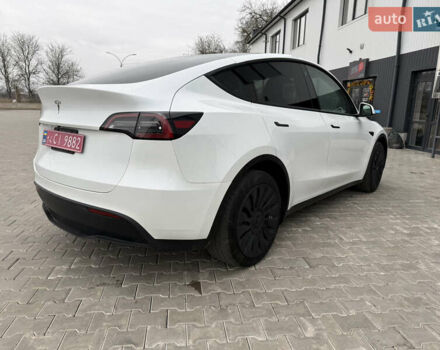Белый Тесла Model Y, объемом двигателя 0 л и пробегом 39 тыс. км за 27200 $, фото 8 на Automoto.ua
