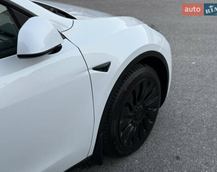 Белый Тесла Model Y, объемом двигателя 0 л и пробегом 18 тыс. км за 29600 $, фото 23 на Automoto.ua