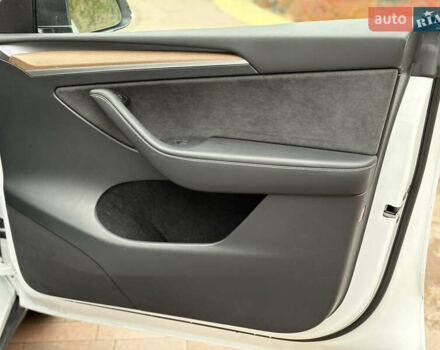 Тесла Model Y 2023 в Новояворовск на Automoto.ua Белый Тесла Model Y, объемом двигателя 0 л и пробегом 41 тыс. км за 28300 $, фото 44 на Automoto.ua