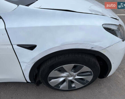 Белый Тесла Model Y, объемом двигателя 0 л и пробегом 50 тыс. км за 20500 $, фото 10 на Automoto.ua